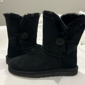 UGG Bailey Button Short Boots Black